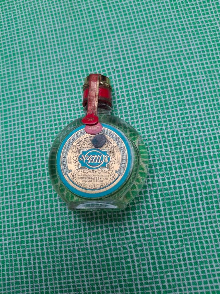 Zeer oud 4711 parfumflesje, Ophalen of Verzenden, Gebruikt