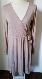 SUPER LEUK beige jurkje van H&M mt. M, Kleding | Dames, Jurken, Maat 38/40 (M), H&M, Beige, Nieuw