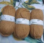 3 bollen wol oker(dream), Hobby en Vrije tijd, Ophalen of Verzenden, Nieuw, Breien of Haken, Wol of Garen