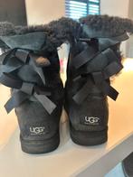 Originele UGG maat 37, Kleding | Dames, Schoenen, UGG, Zwart, Ophalen of Verzenden, Zo goed als nieuw