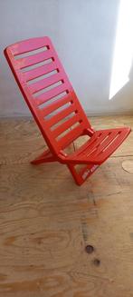 Te koop: Rood plastic strandstoeltje, Gebruikt, Campingstoel