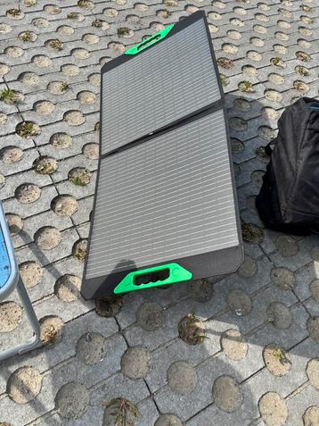 Burrows onklapbaar zonnepaneel(nieuw) beschikbaar voor biedingen