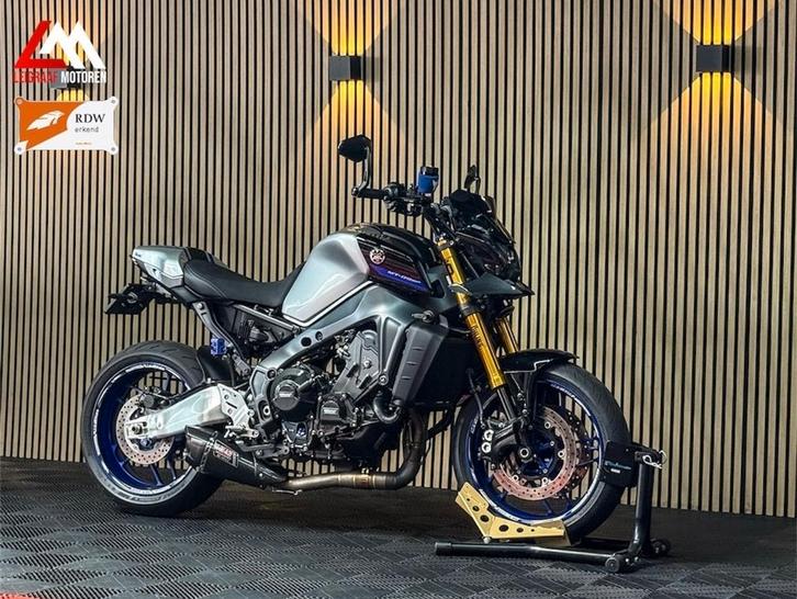 YAMAHA MT 09 SP - Carbon - Nieuwstaat - Yoshimura, Motoren, Motoren | Yamaha, Bedrijf, Naked bike, meer dan 35 kW, 3 cilinders