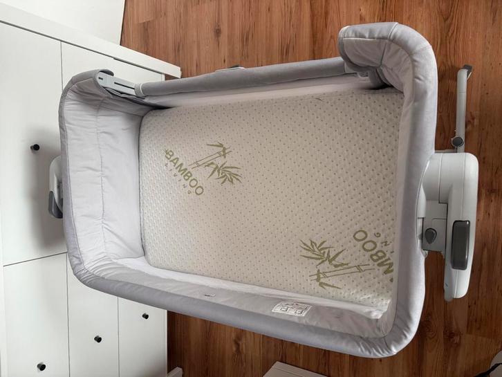 Chicco next 2 me magic evo cosleeper, Kinderen en Baby's, Kinderkamer | Bedden, Zo goed als nieuw, Minder dan 140 cm, Minder dan 70 cm