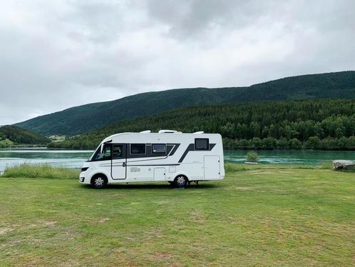 Camper Adria Sonic 700 DL Plus (2022) - 27.000 km - 4 pers., Caravans en Kamperen, Campers, Particulier, tot en met 4, Integraal