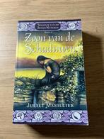 Trilogie van de Zeven Wateren Boek 2 Zoon vd Schaduwen, Boeken, Ophalen of Verzenden, Zo goed als nieuw