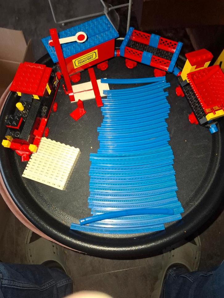 Lego retro treinen plus rails, Kinderen en Baby's, Speelgoed | Duplo en Lego, Gebruikt, Lego, Complete set, Ophalen of Verzenden