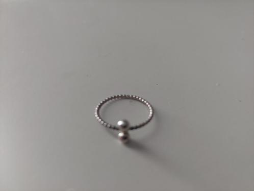 Ring met twee bolletjes op elkaar, Sieraden, Tassen en Uiterlijk, Ringen, Nieuw, Dame, 17 tot 18, Zilver, Zilver, Verzenden