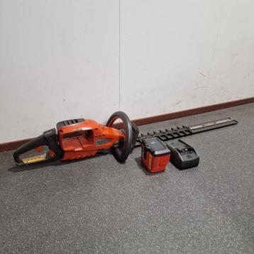 OP=OP: Husqvarna 536LiHD70X heggenschaar + accu en lader beschikbaar voor biedingen