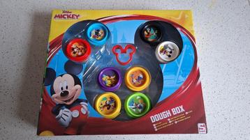 Nieuwe Disney Mickey klei beschikbaar voor biedingen