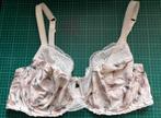 Mooie BH met bloemenprint en kanten details. 90D, Ophalen of Verzenden, BH