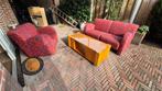 Gratis: Tweezitters bank, fauteuil en salontafel op wieltjes, Huis en Inrichting, Banken | Bankstellen, Ophalen of Verzenden, Gebruikt