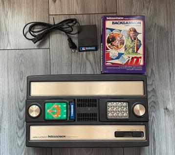 Game console intellivision goed werkend beschikbaar voor biedingen
