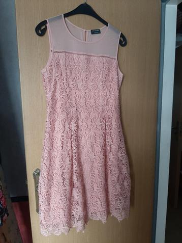 Leuke zalmkleurige jurk maat 38 beschikbaar voor biedingen