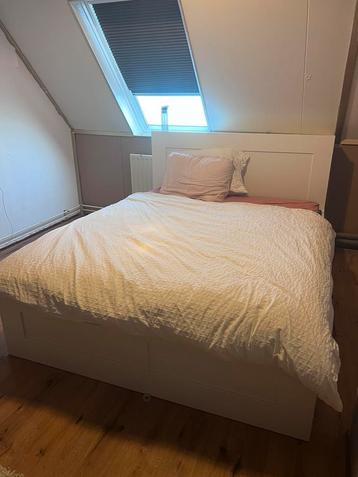 Bed and mattress 200*160 