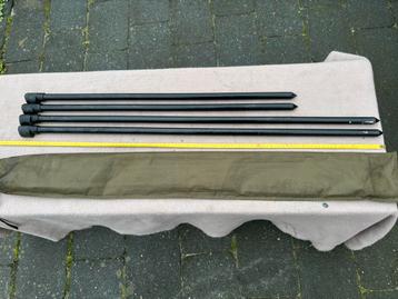 4 x Fox stormpalen / lange banksticks beschikbaar voor biedingen