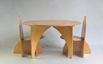 ADO Apollo Set tafel 2 stoelen, Kinderen en Baby's, Kinderkamer | Tafels en Stoelen, Gebruikt, Tafel(s) en Stoel(en), Ophalen of Verzenden