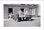 Foto Vlissingen 1960 - Melkwagen Paard Wagen Zuivel Melk, Gebruikt, Foto, Ophalen of Verzenden, Voor 1940