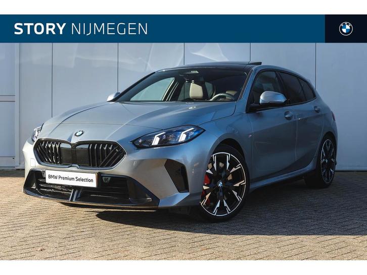 BMW 1 Serie 120 M Sport Automaat / Panoramadak / Sportstoele, Auto's, BMW, Bedrijf, Te koop, 1-Serie, Achteruitrijcamera, Bochtverlichting