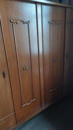 Retro kledingkast massief hout., Huis en Inrichting, Slaapkamer | Complete slaapkamers, Gebruikt, Ophalen