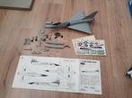 Monogram F106 delta dart 1/48, Hobby en Vrije tijd, Modelbouw | Vliegtuigen en Helikopters, Ophalen of Verzenden, Zo goed als nieuw