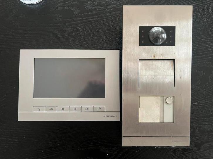 Busch-Jaeger Intercom Systeem, Huis en Inrichting, Deurbellen, Gebruikt, Bedraad, Bewegingsdetectiesensor, Ophalen