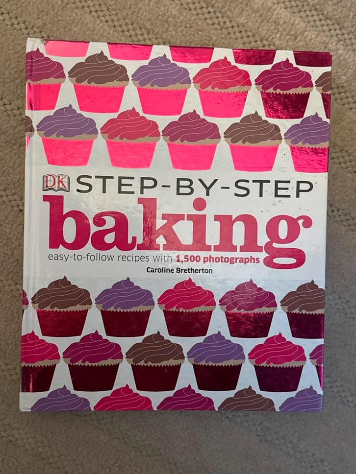 Step-by-Step Baking Kookboek, Boeken, Kookboeken, Zo goed als nieuw, Taart, Gebak en Desserts, Europa, Gezond koken, Ophalen of Verzenden