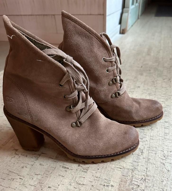 Elegante UGG Laarzen Maat 40, Kleding | Dames, Schoenen, Gedragen, Lage of Enkellaarzen, Bruin, Ophalen of Verzenden