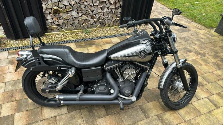 FXDB DYNA STREET BOB 2010 1600cc alarm vance hines uitlaat, Motoren, Motoren | Harley-Davidson, Particulier, Chopper, meer dan 35 kW