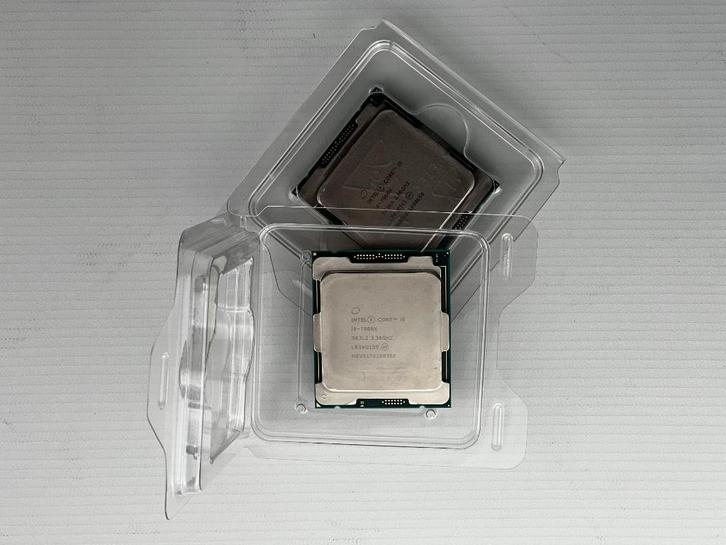 Intel i9-7900X SR3L2 Tray / NIEUW, Computers en Software, Processors, Nieuw, 10-core, 3 tot 4 Ghz, Ophalen of Verzenden