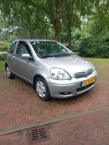Toyota Yaris 1.3 16V Vvti 3DR Linea Terra 2005 Grijs beschikbaar voor biedingen