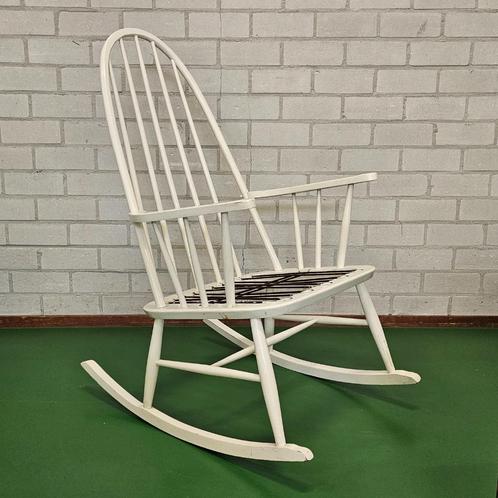 Vintage schommelstoel fauteuil veranda NU €50,-, Huis en Inrichting, Fauteuils, Gebruikt, Ophalen