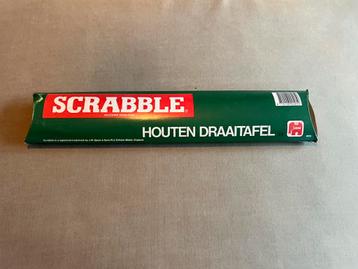 Houten draaitafel scrabble beschikbaar voor biedingen
