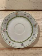 rond wit gebloemd schoteltje HEINRICH, Huis en Inrichting, Keuken | Servies, Ophalen of Verzenden, Gebruikt, Overige stijlen, Kop(pen) en/of Schotel(s)