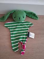 Knuffeldoekje konijn Polarn O Pyret groen rood K9747, Ophalen of Verzenden, Zo goed als nieuw, Konijn
