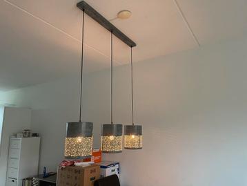 Mooie hanglamp beschikbaar voor biedingen
