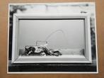 Herman Makkink Persfoto Opgemaakt Bed, Verzenden, 1960 tot 1980, Zo goed als nieuw