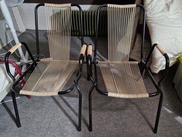 Vintage draadstoelen  beschikbaar voor biedingen