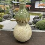 Porseleinen sake fles (tokkuri) in dubbele kalebas-vorm, Overige kleuren, Aardewerk of Porselein, Div, Ophalen of Verzenden