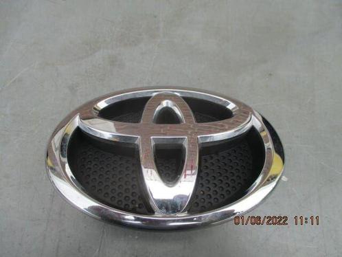 Embleem voorbumper toyota auris E 18, Auto-onderdelen, Carrosserie en Plaatwerk, Toyota, Nieuw, Ophalen of Verzenden