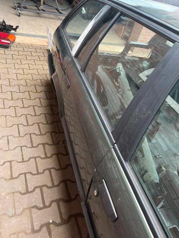 Achter deuren set e30 touring prima staat beschikbaar voor biedingen
