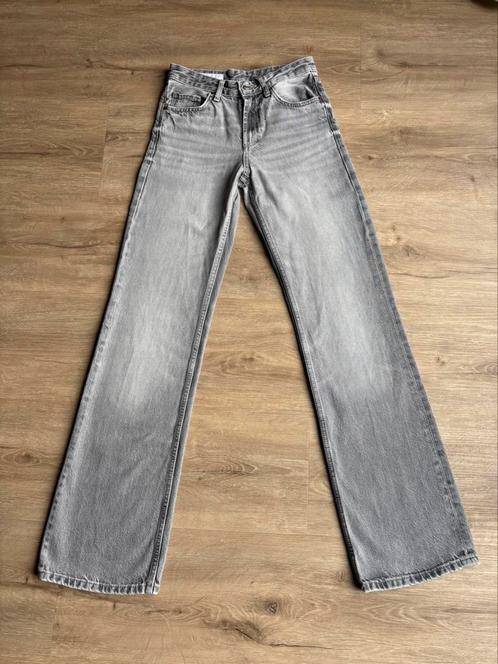 Zara spijkerbroek jeans wijde pijpen maat 34/XS, Kleding | Dames, Broeken en Pantalons, Zo goed als nieuw, Maat 34 (XS) of kleiner