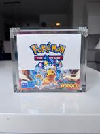 Pokémon Surging Sparks Booster Box Inclusief Acryl Case, Ophalen of Verzenden, Nieuw, Boosterbox