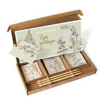 Cadeaudoosje Fijne feestdagen

 beschikbaar voor biedingen