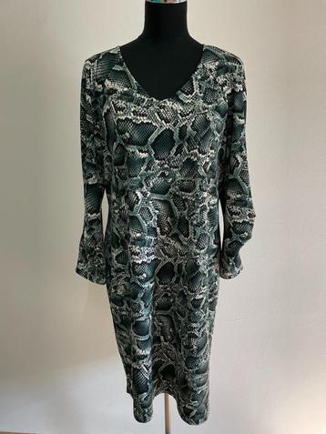J50 - Groene Batida jurk maat 5 = XL (1) beschikbaar voor biedingen