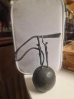 Zwaar metalen beeldje - Abstracte kunst, Antiek en Kunst, Ophalen