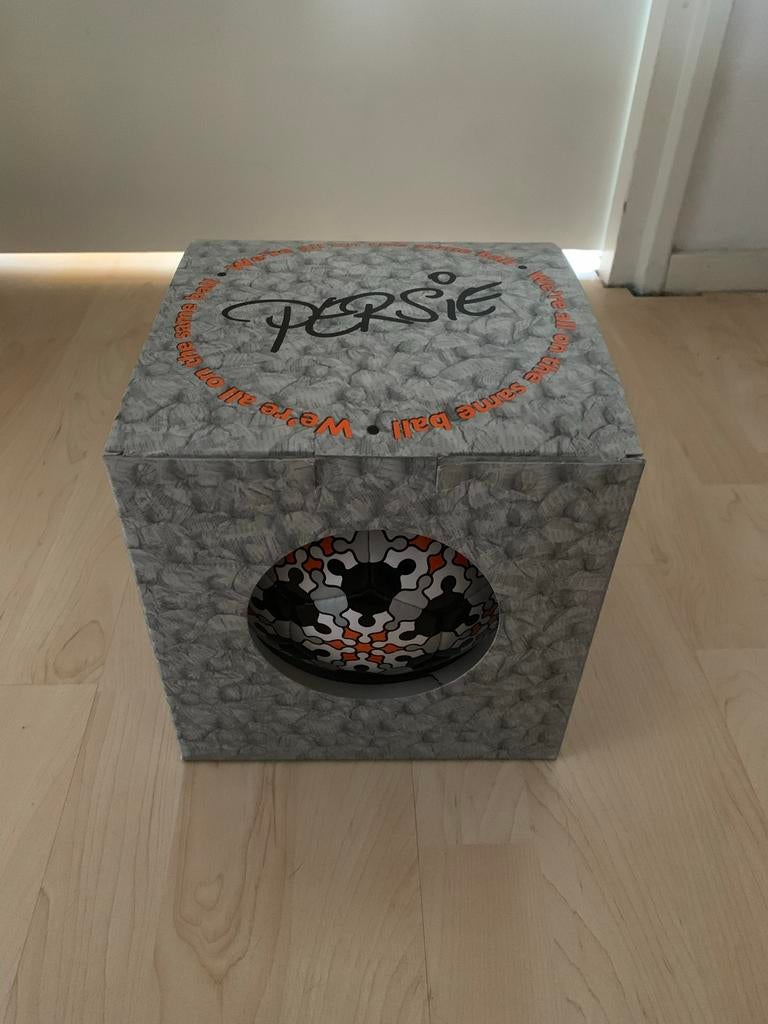 Exclusieve Robin van Persie Puzzelbal, Verzamelen, Ophalen, Nieuw, Buitenlandse clubs, Overige typen