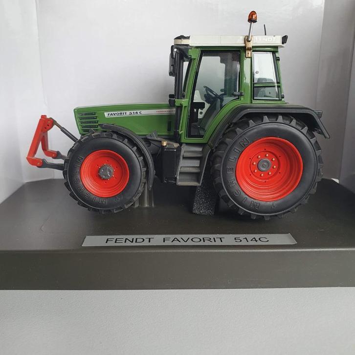 Fendt Favorit 514 1/32, Hobby en Vrije tijd, Modelauto's | 1:32, Nieuw, Tractor of Landbouw, Overige merken, Ophalen of Verzenden