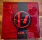 Twenty one Pilots album Breach (seal) verzamelbox, Ophalen, Nieuw in verpakking, Boxset