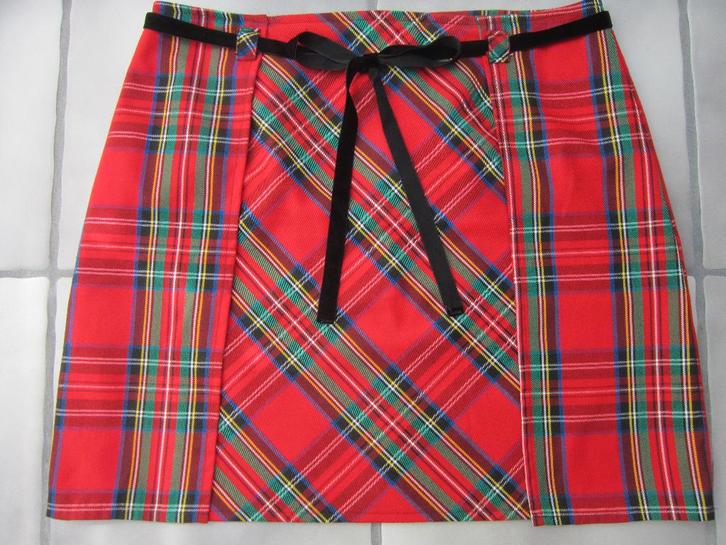 Rok, Rood geruite stof, maat 42 / 44. Zwart gevoerd., Kleding | Dames, Rokken, Zo goed als nieuw, Maat 42/44 (L), Rood, Knielengte